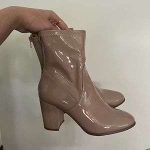 Cream Patent Leather Booties (8.5)